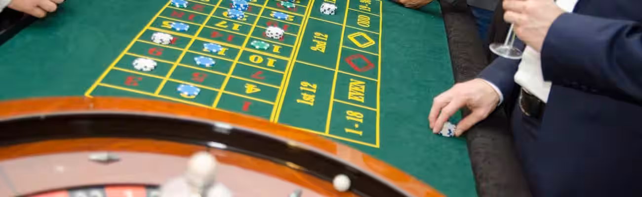 A professional and strategic player commanding the diverse and lethal slot vault at GanaEnCasa in Argentina